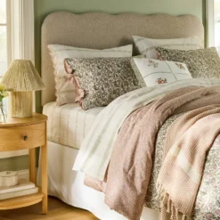 300 Thread Count Scalloped Edge Plaid Sheet Set Cream/Green- Threshold™ Designed With Studio McGee